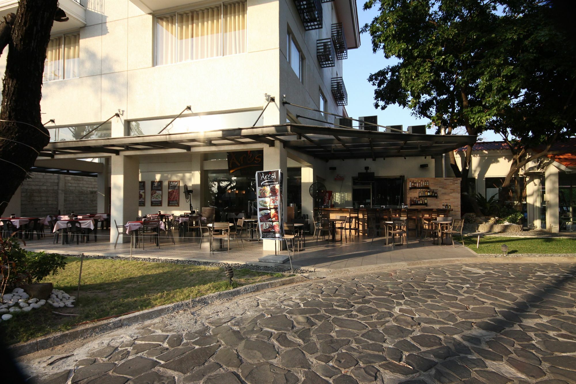 考特梅瑞登套房酒店 奥隆阿波 外观 照片